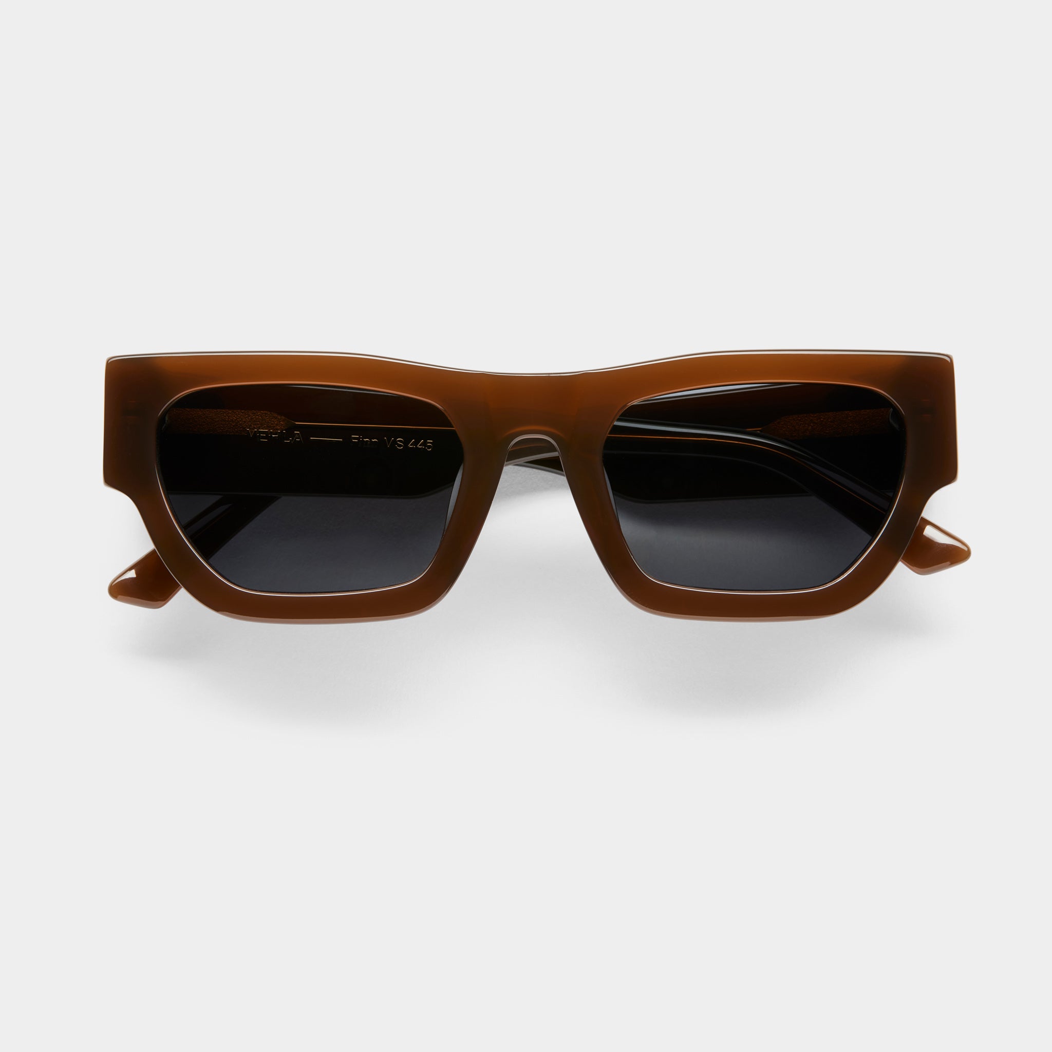 Finn Coco / Smoke Sunglasses | VEHLA